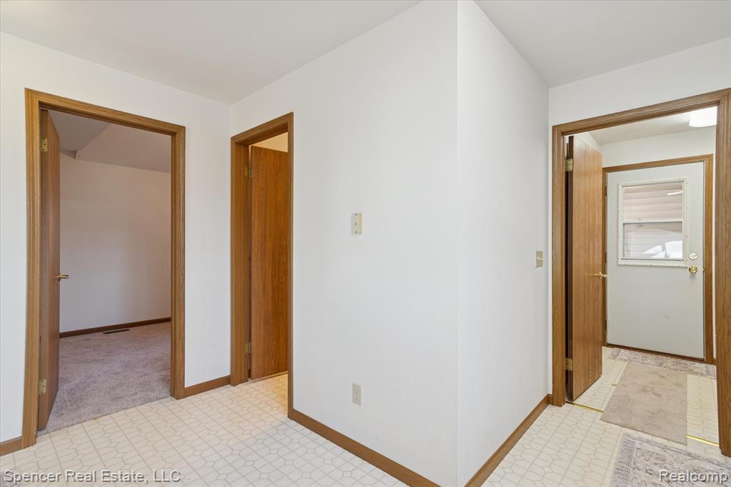 13875 Neal Road Davisburg, MI 48350 - Photo 26 of 60 Gallery Image 26