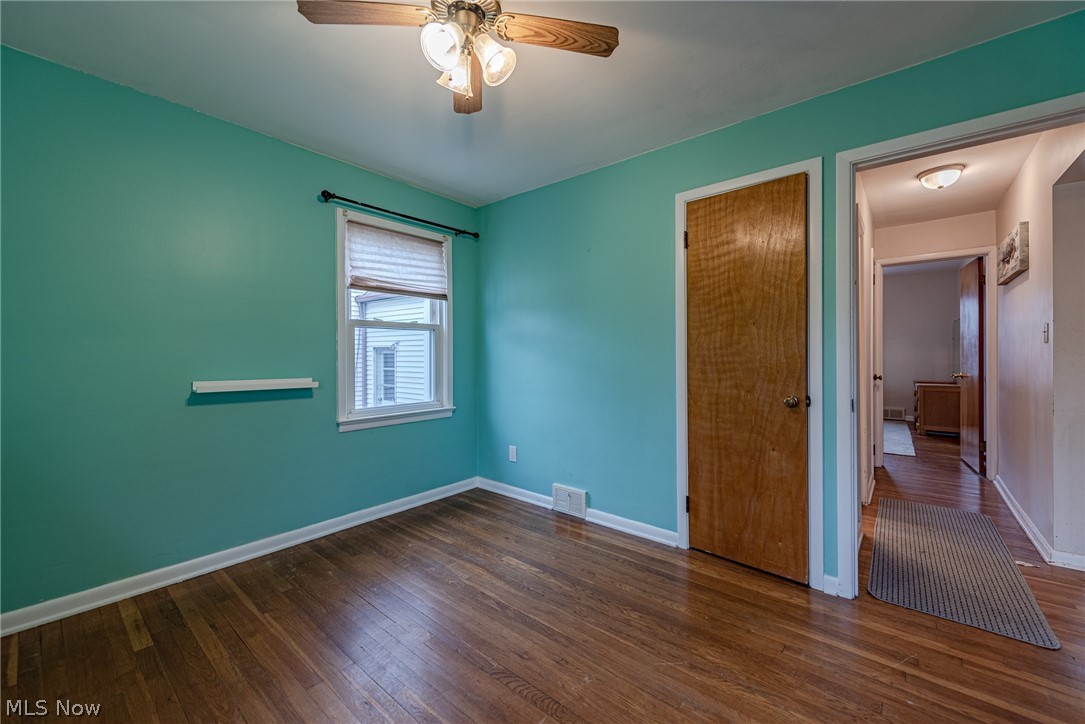4908 South Sedgewick Road Cleveland, OH 44124 - Photo 15 of 28 Gallery Image 15