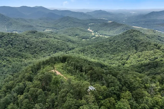 $950,000 | 1 Lories Mtn Drive, Hayesville, NC 28904