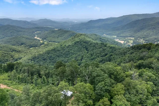 $950,000 | 1 Lories Mtn Drive, Hayesville, NC 28904