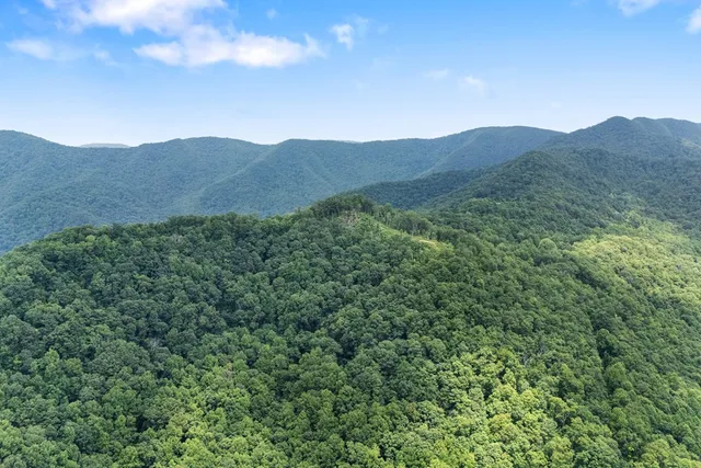 $950,000 | 1 Lories Mtn Drive, Hayesville, NC 28904