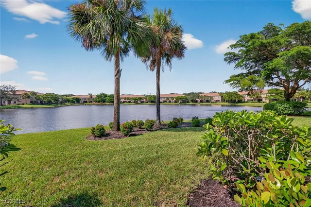 $214,999 | 3231 Cottonwood Bend, Unit 303, Fort Myers, FL 33905