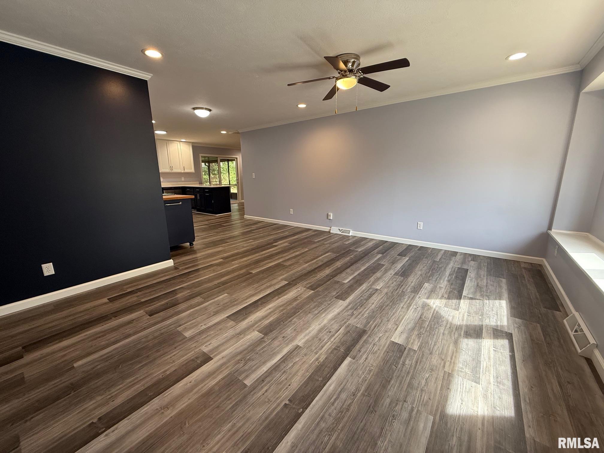 51 Mesa Road Springfield, IL 62702 - Photo 4 of 30