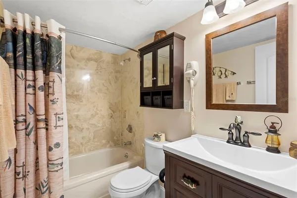 $279,000 | 1640 Juno Trail, Unit 202D, Astor, FL 32102
