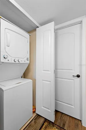 $279,000 | 1640 Juno Trail, Unit 202D, Astor, FL 32102