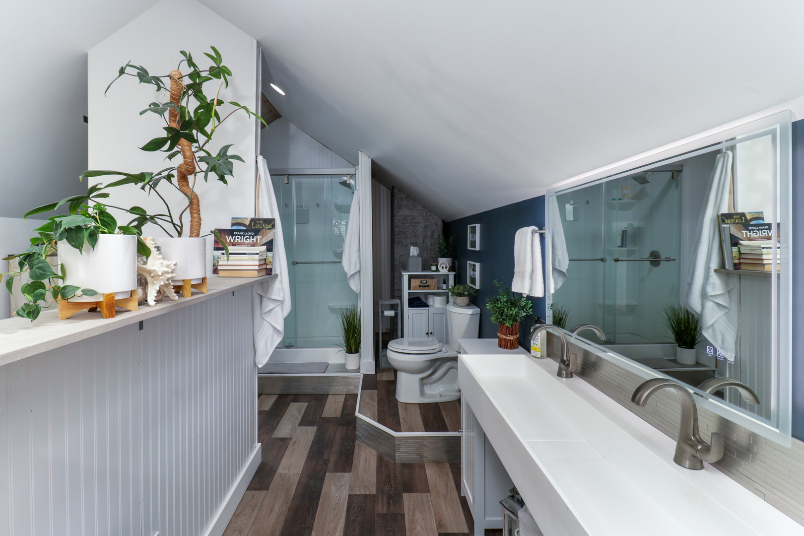 4 University Court Normal, IL 61761 - Photo 20 of 54 a living room with furniture and a potted plant