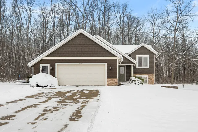 $350,000 | 518 Foxmoor Drive, Plainwell, MI 49080