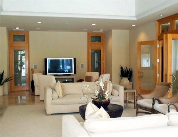 99 Southeast Mizner Boulevard, Unit 835 Boca Raton, FL 33432 - Photo 3 of 37 Clubroom
