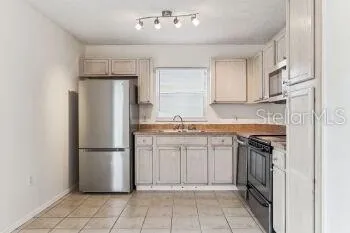 $2,800 | 2090 Jessa Drive, Kissimmee, FL 34743