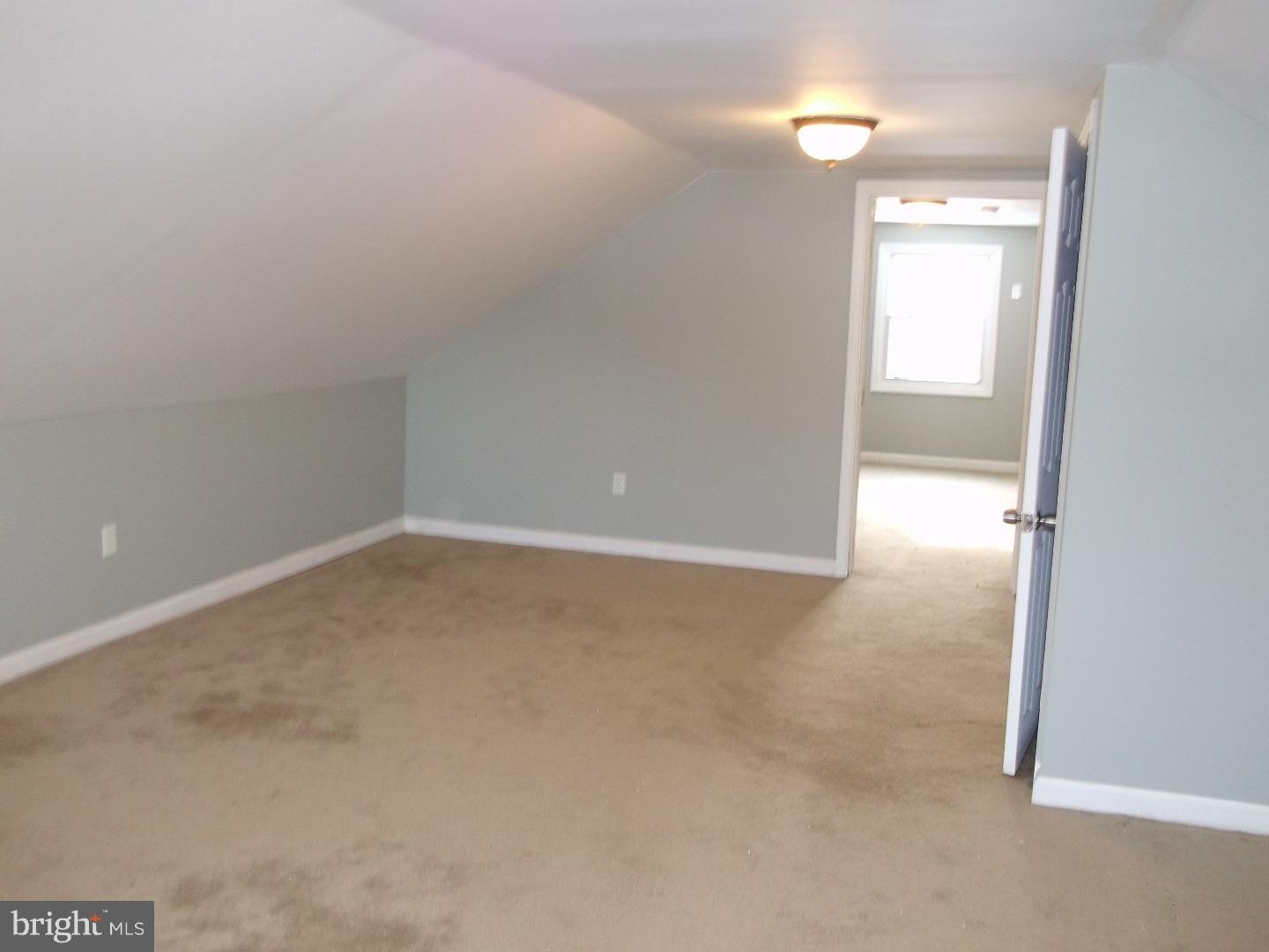 904 Ripley Street Philadelphia, PA 19111 - Photo 19 of 23 Gallery Image 19