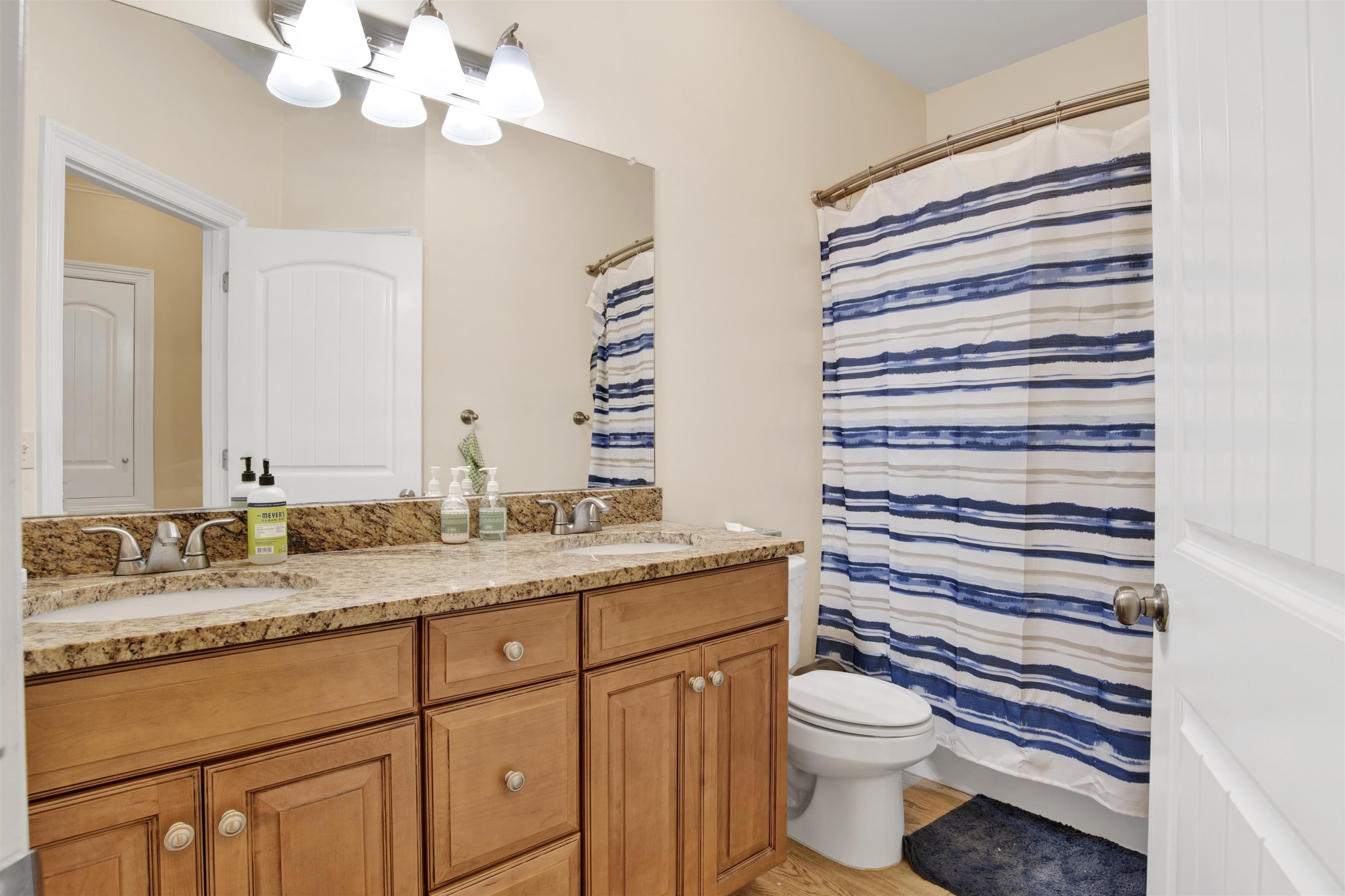 6679 Daniel Styron Lane Gulf Shores, AL 36542 - Photo 24 of 38 Bathroom