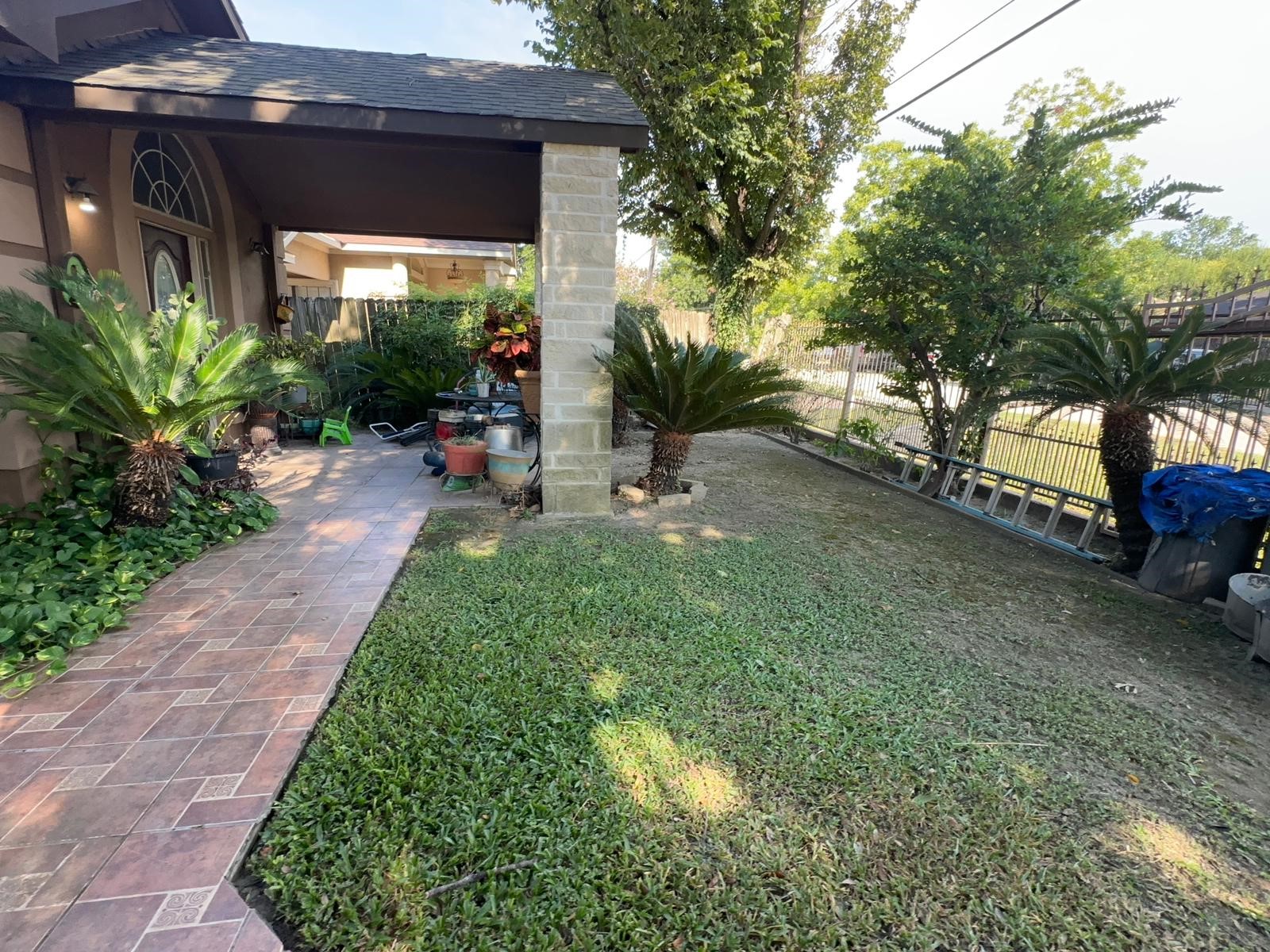 2629 Kowis Street Houston, TX 77093 - Photo 2 of 17 a view of a chair and table in backyard of the house
