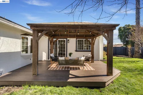 $1,199,998 | 7434 Larkdale Avenue, Dublin, CA 94568