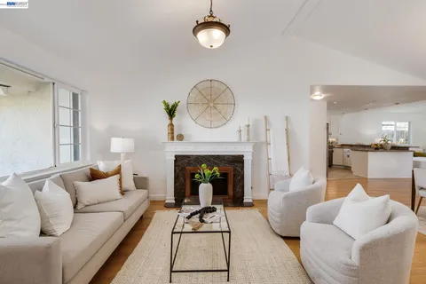 $1,199,998 | 7434 Larkdale Avenue, Dublin, CA 94568