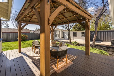 $1,199,998 | 7434 Larkdale Avenue, Dublin, CA 94568