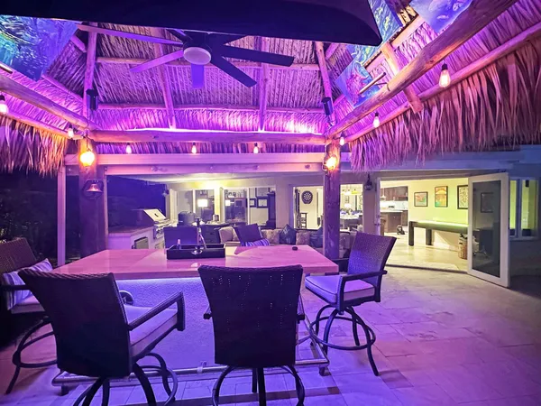 $9,000 | 280 Southeast 3rd Avenue, Pompano Beach, FL 33060