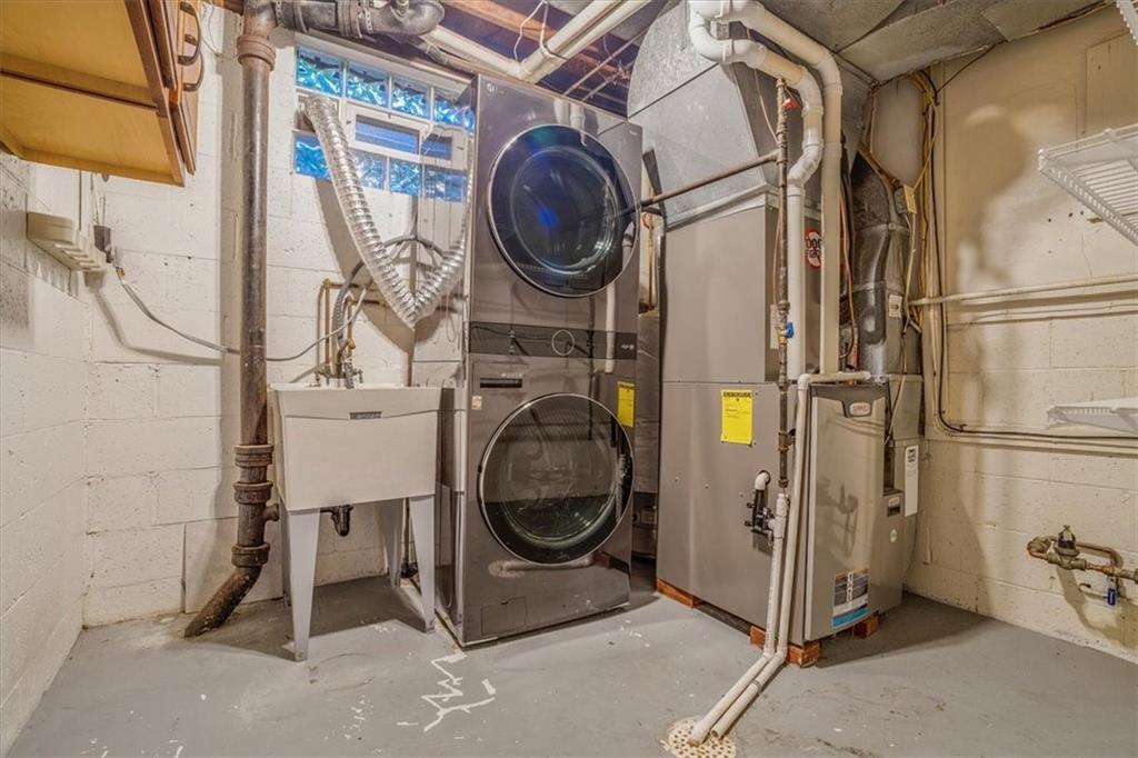 2341 Sample Road Allison Park, PA 15101 - Photo 32 of 50 a utility room with dryer and washer