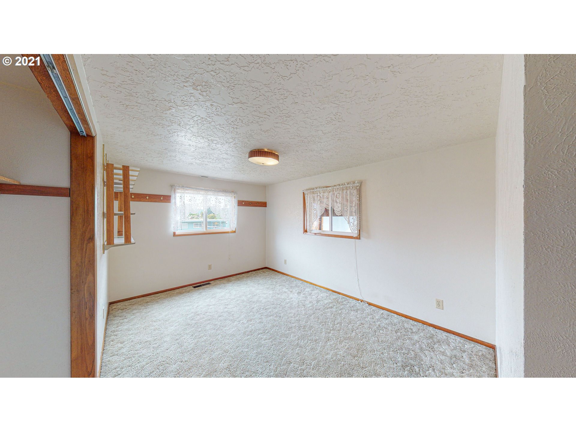 514 25th Street Myrtle Point, OR 97458 - Photo 22 of 30 Gallery Image 22