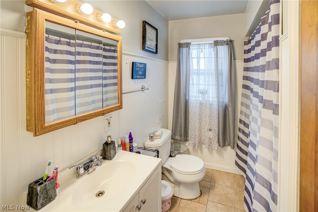 6315 Snow Road Cleveland, OH 44129 - Photo 13 of 28