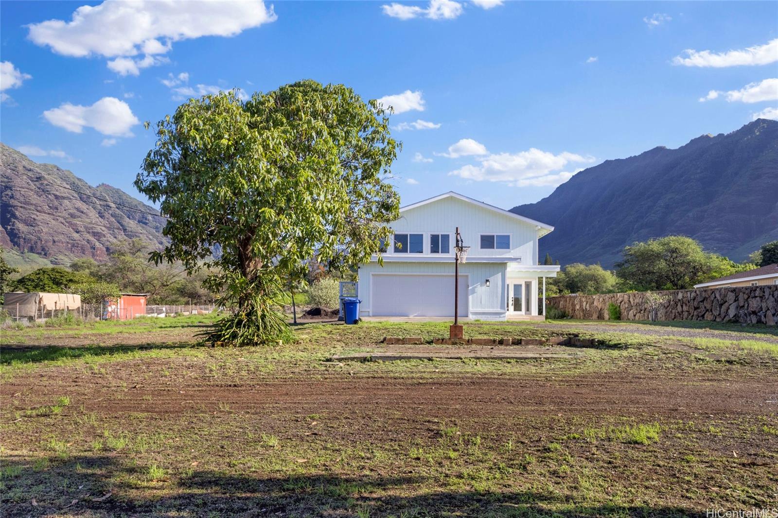 front of the house - notice the amount of land in the front, sides and back!