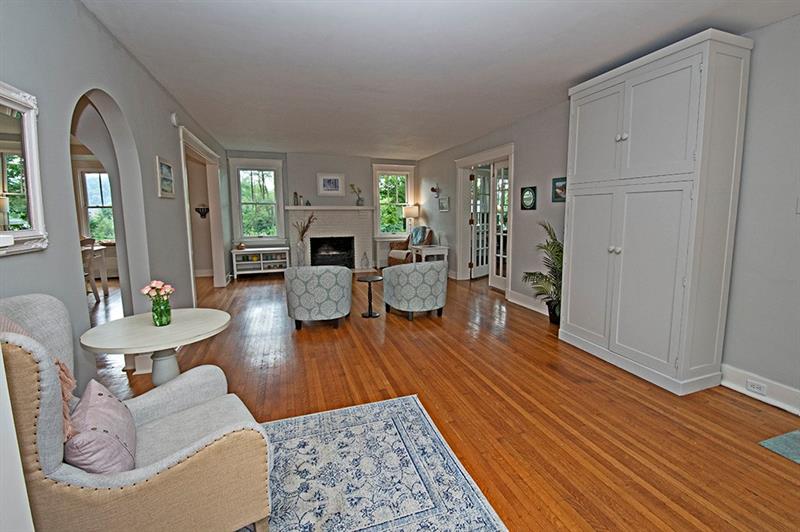 109 East Waldheim Road Pittsburgh, PA 15215 - Photo 7 of 20 Gallery Image 7