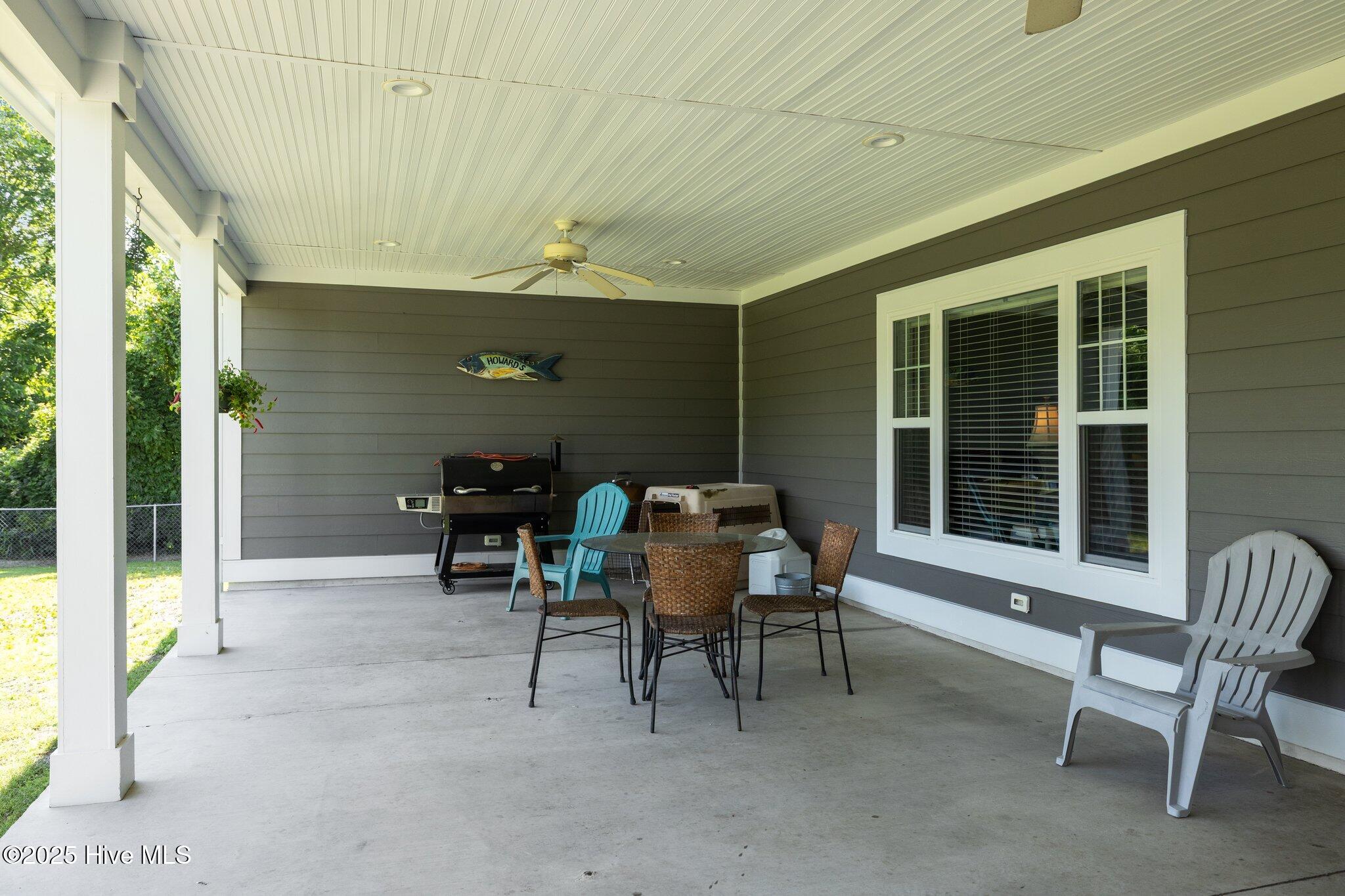 3607 Country Club Road Morehead City, NC 28557 - Photo 35 of 50 Back porch
