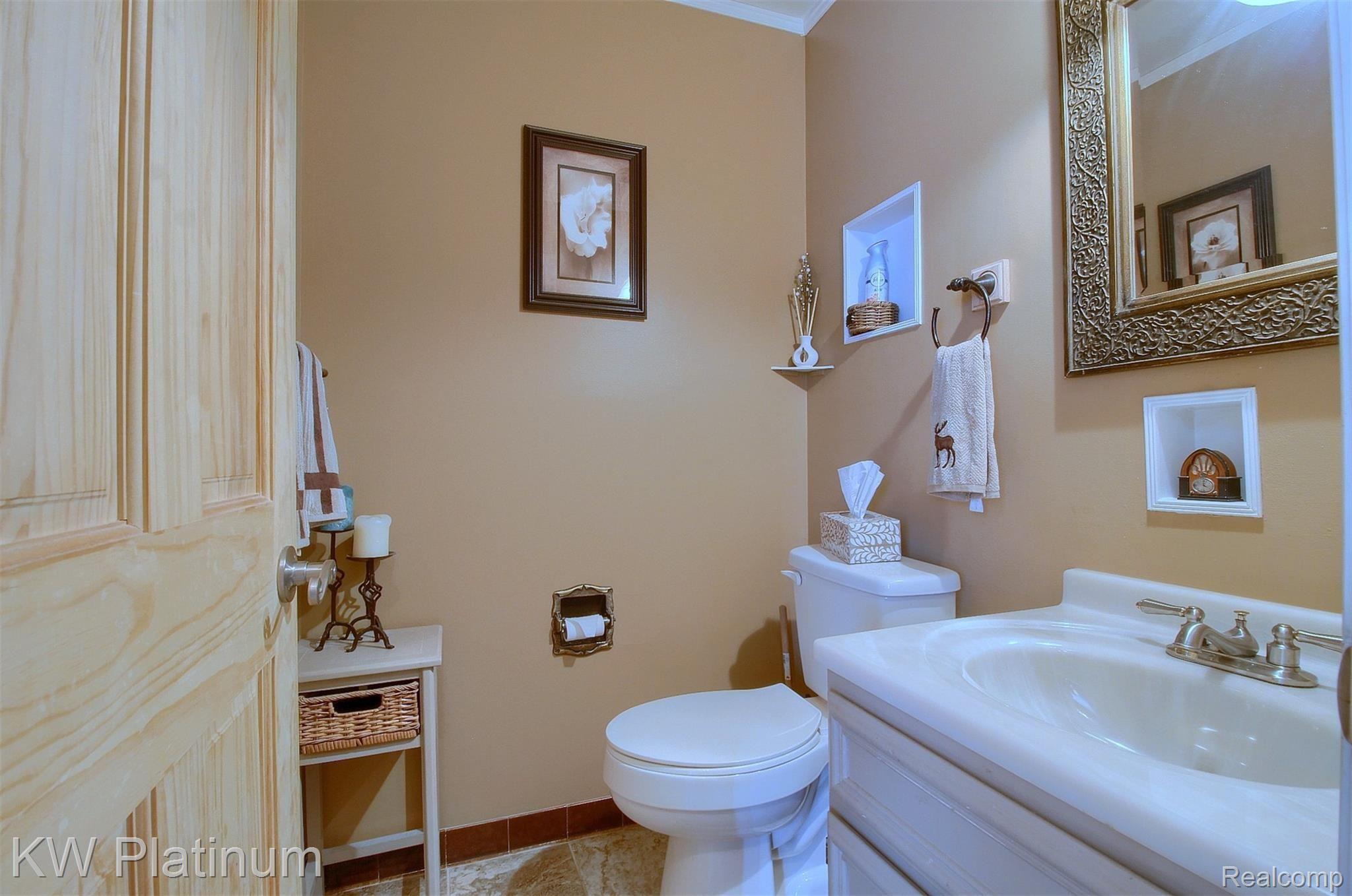 47485 Tilch Road Macomb, MI 48044 - Photo 17 of 28 16-Half Bath.jpg