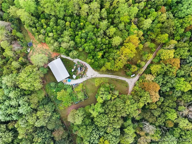 $325,000 | 6653 Lincoln Springs Road Northwest, Depauw, IN 47115