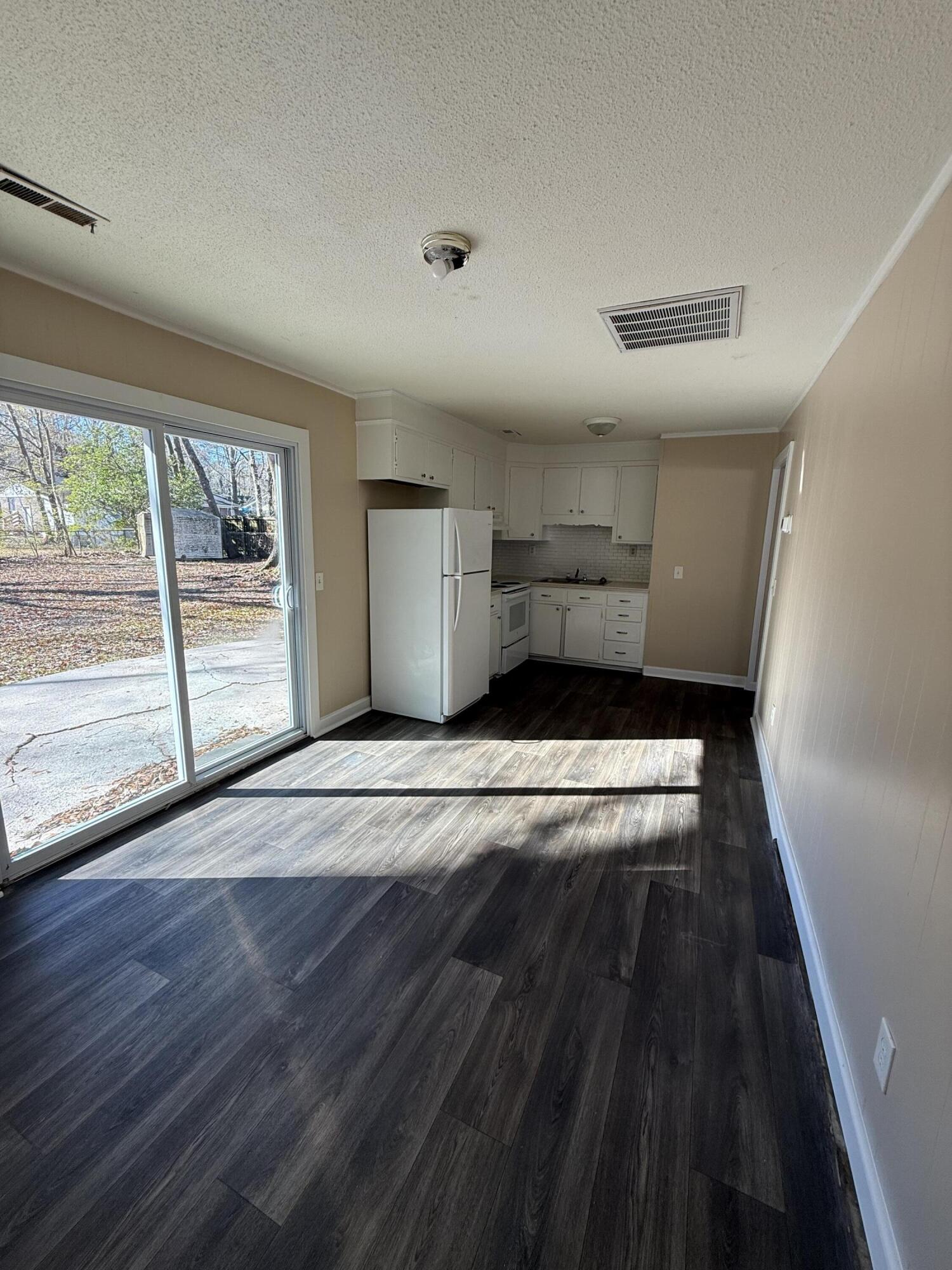 1218 State Rd S-8-806 Moncks Corner, SC 29461 - Photo 5 of 12 Photo Jan 19 2026, 10 56 00 AM