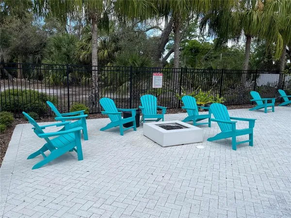 $450,000 | 8238 Willow Beach Drive, Riverview, FL 33578