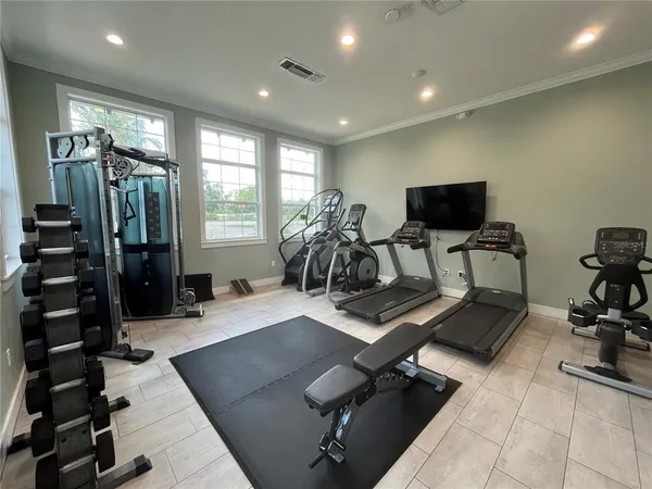 $450,000 | 8238 Willow Beach Drive, Riverview, FL 33578