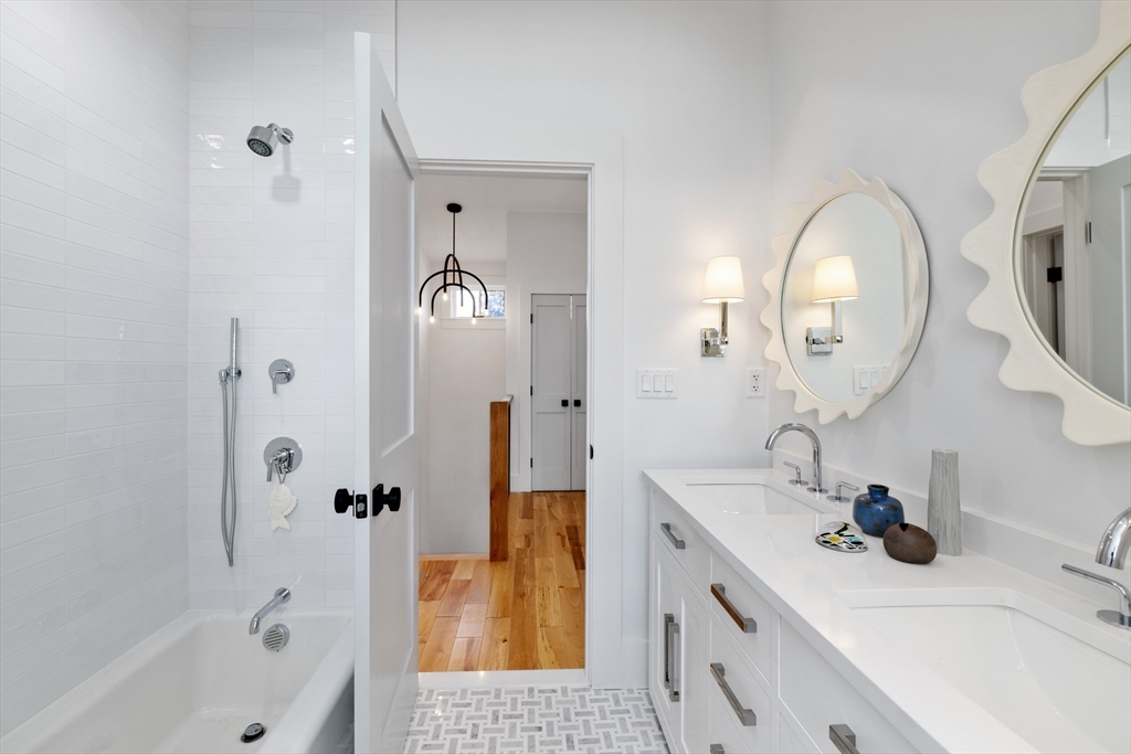 131 Spring Street, Unit PH Cambridge, MA 02141 - Photo 21 of 39 Gallery Image 21