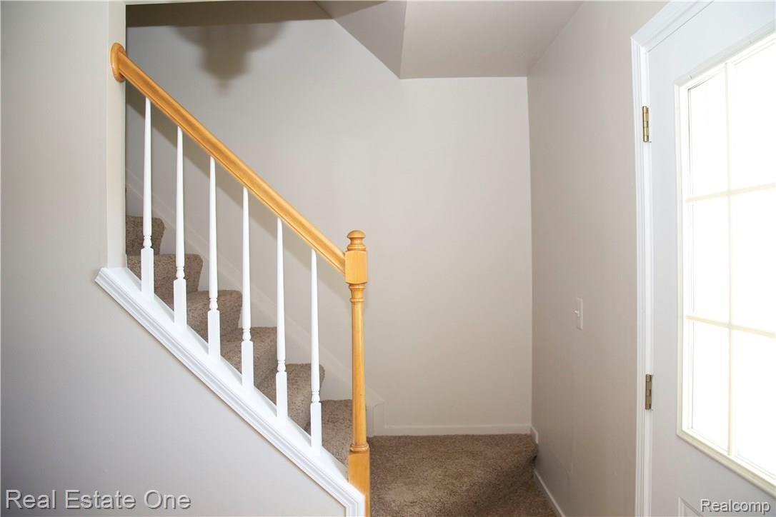 979 Knightsbridge Road Canton, MI 48187 - Photo 10 of 30 979KB(27).JPG