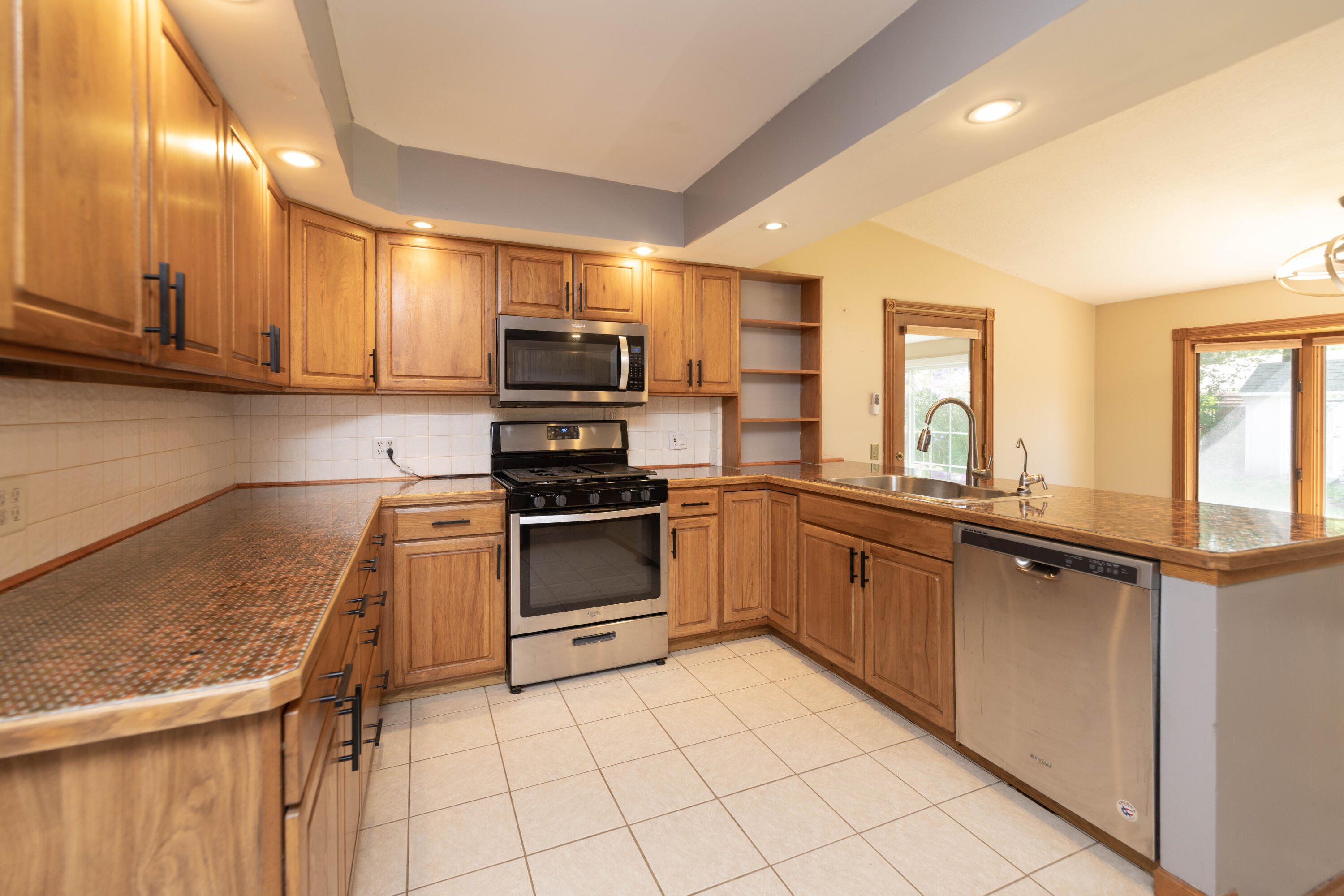 1830 Banbury Road Kalamazoo, MI 49001 - Photo 13 of 38 1830_Banbury_13