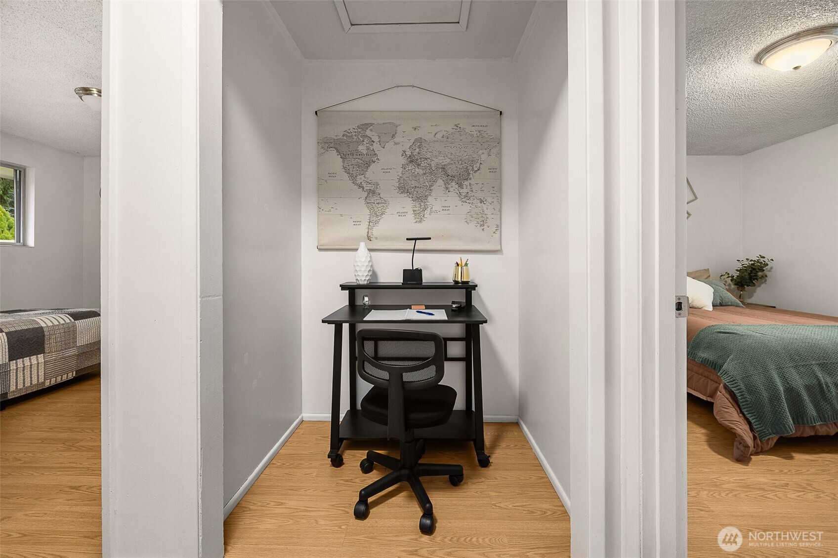 2108 Summit Avenue, Unit 3 Everett, WA 98201 - Photo 19 of 28 a view of workspace with a window