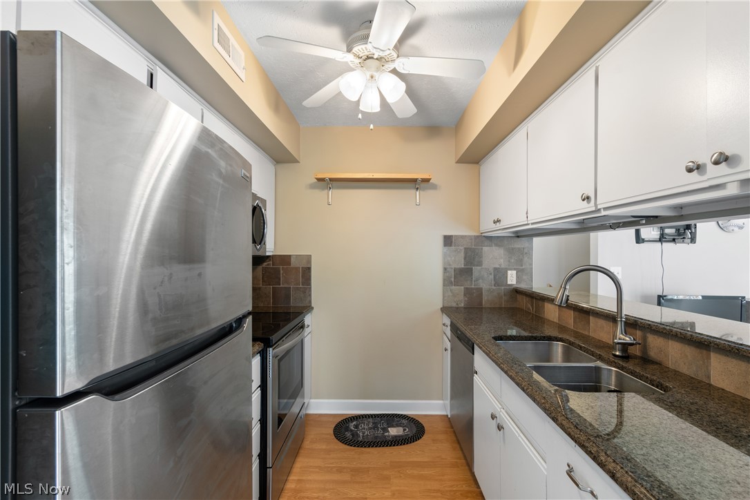 28100 Detroit Road, Unit D2 Westlake, OH 44145 - Photo 13 of 30