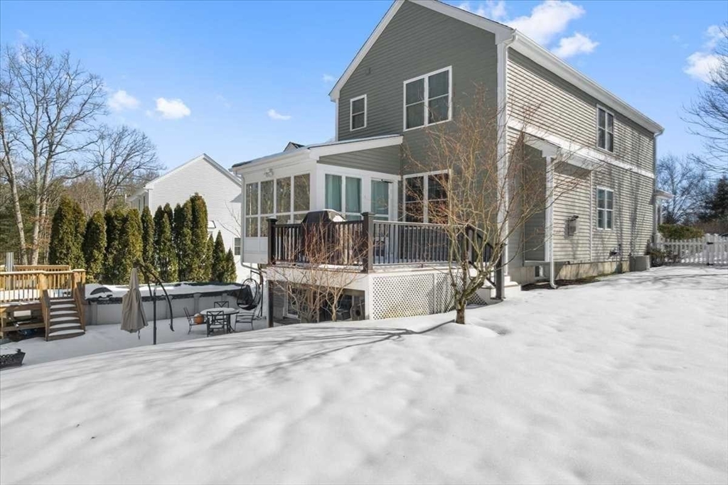 57 Partridge Hill Road Sutton, MA 01590 - Photo 35 of 40 a view of a house with sitting area