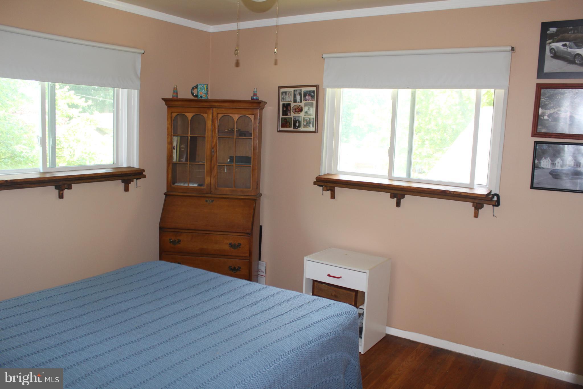 4303 Emden Street Silver Spring, MD 20906 - Photo 18 of 29 Lots of natural light, fan