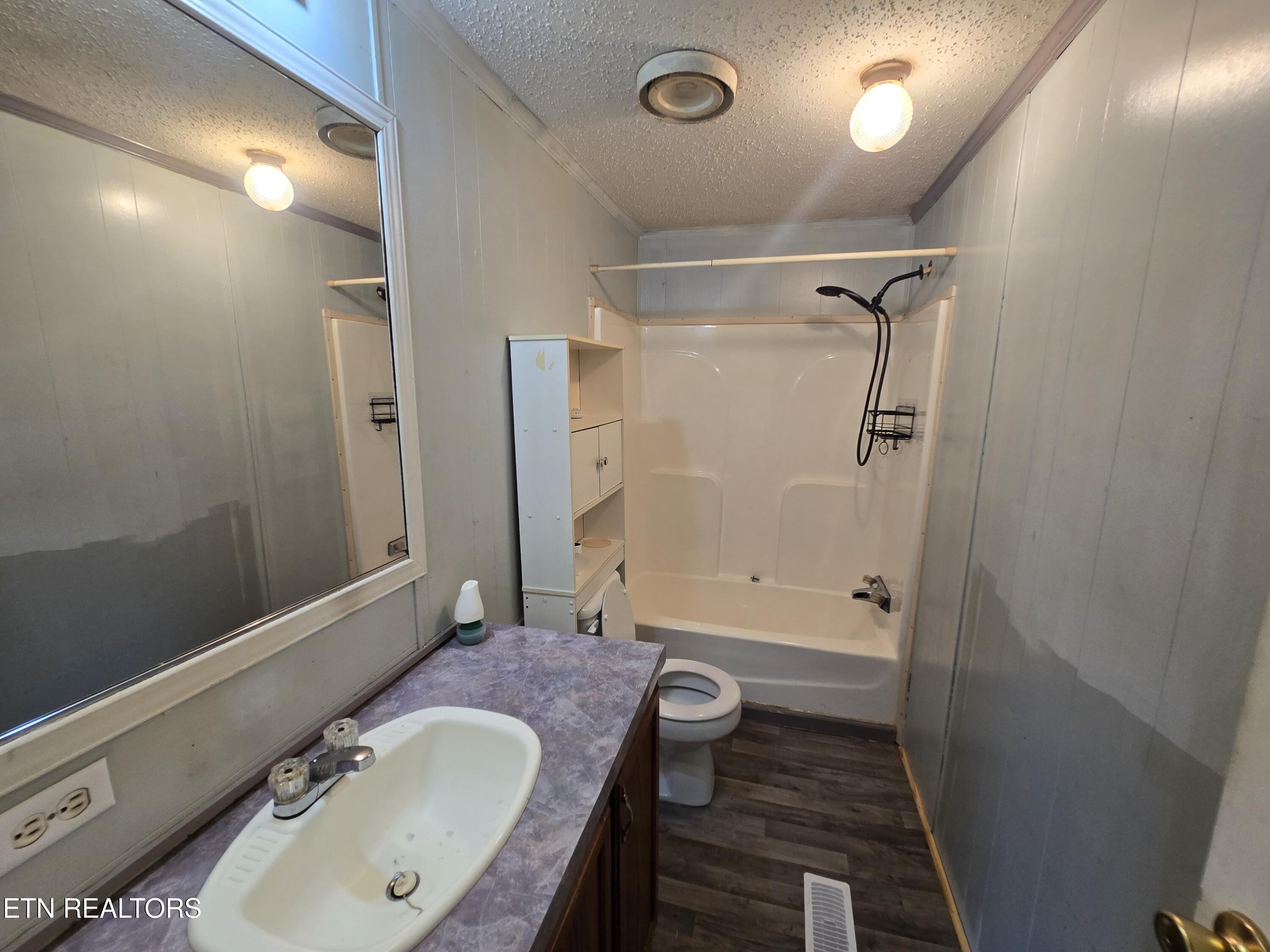 401 Conley Hill Road Jonesville, VA 24263 - Photo 19 of 28 1000036016
