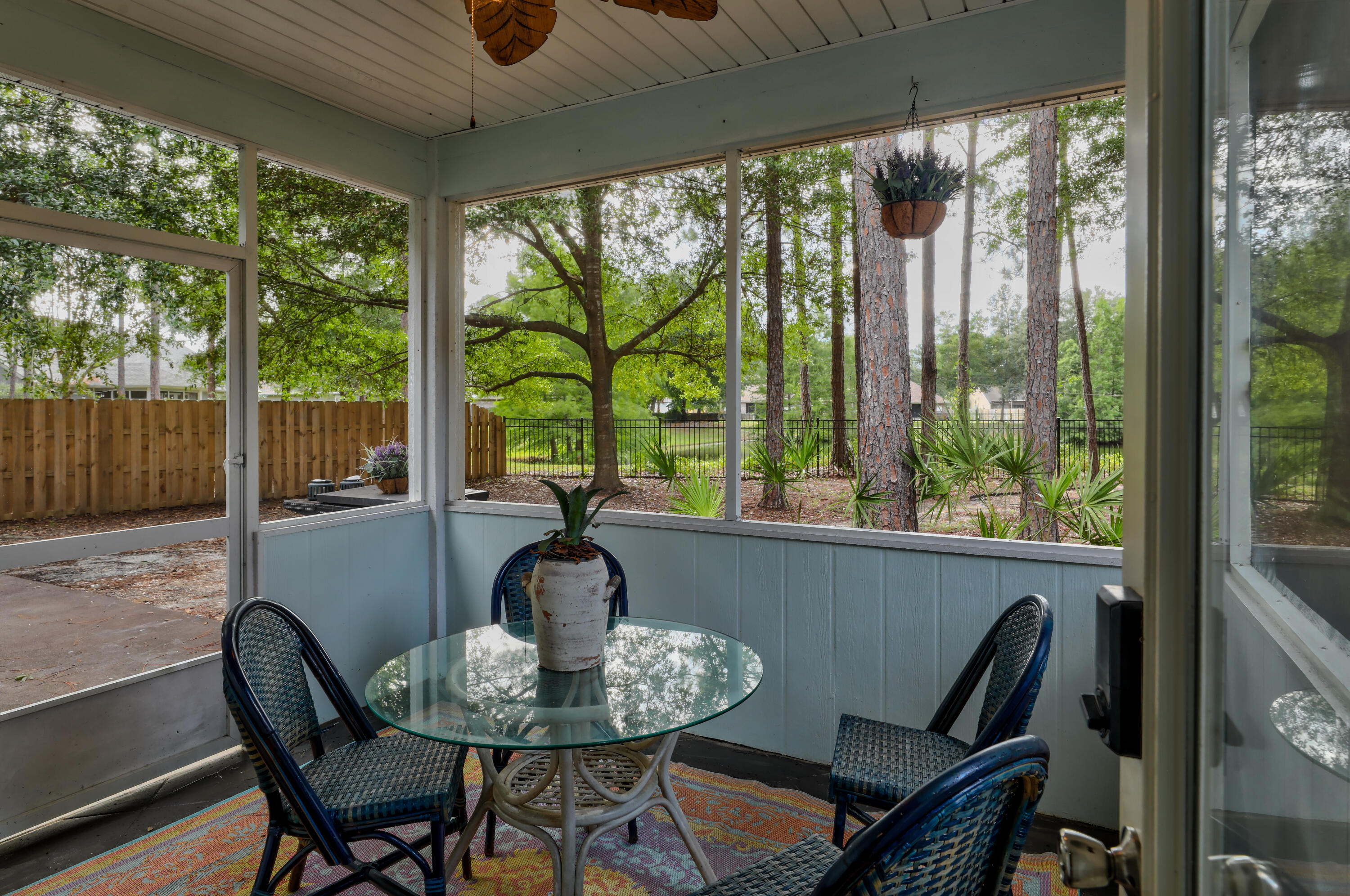 401 Symphony Way Freeport, FL 32439 - Photo 8 of 14 BHHB-22