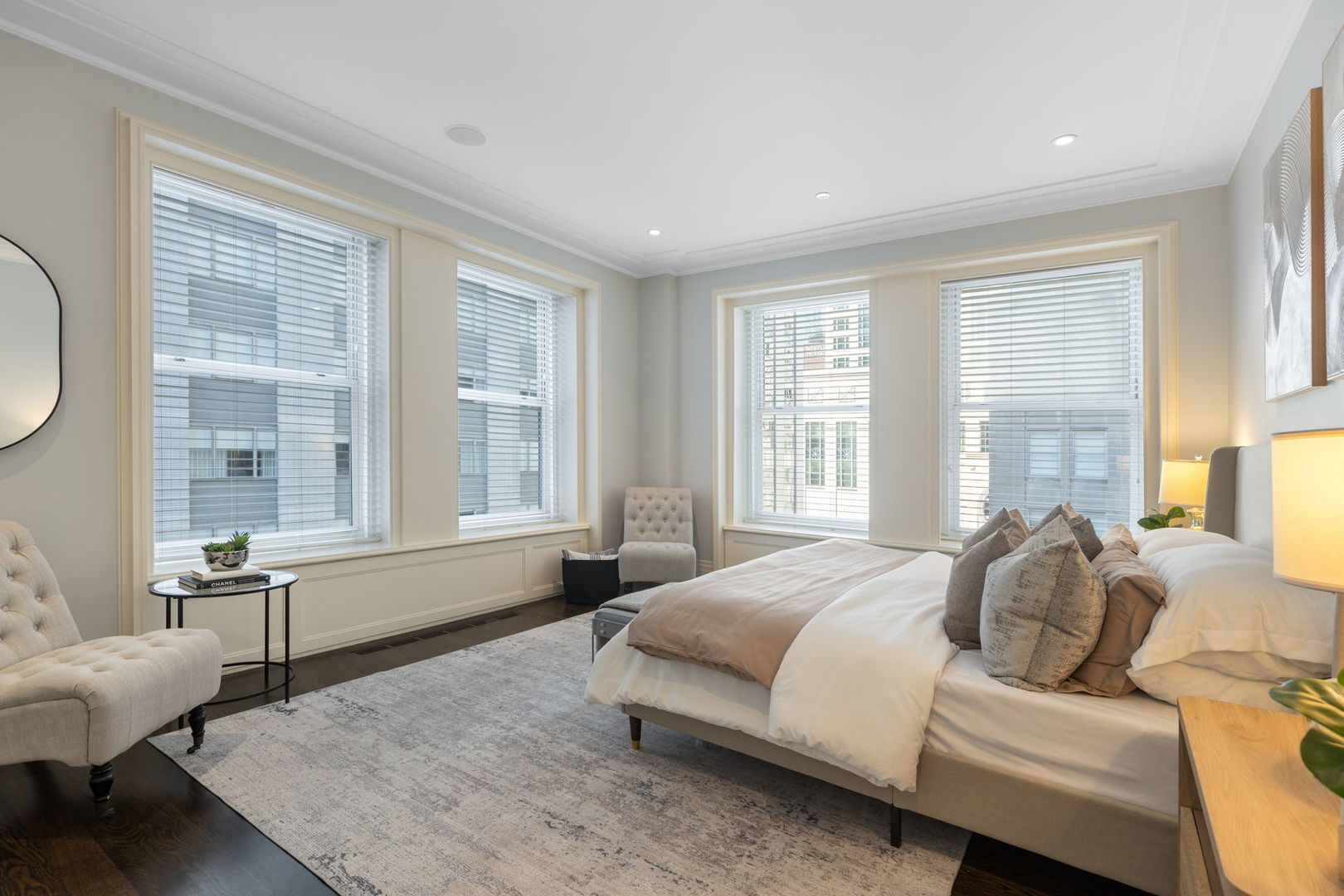 159 East Walton Place, Unit 9E Chicago, IL 60611 - Photo 17 of 32