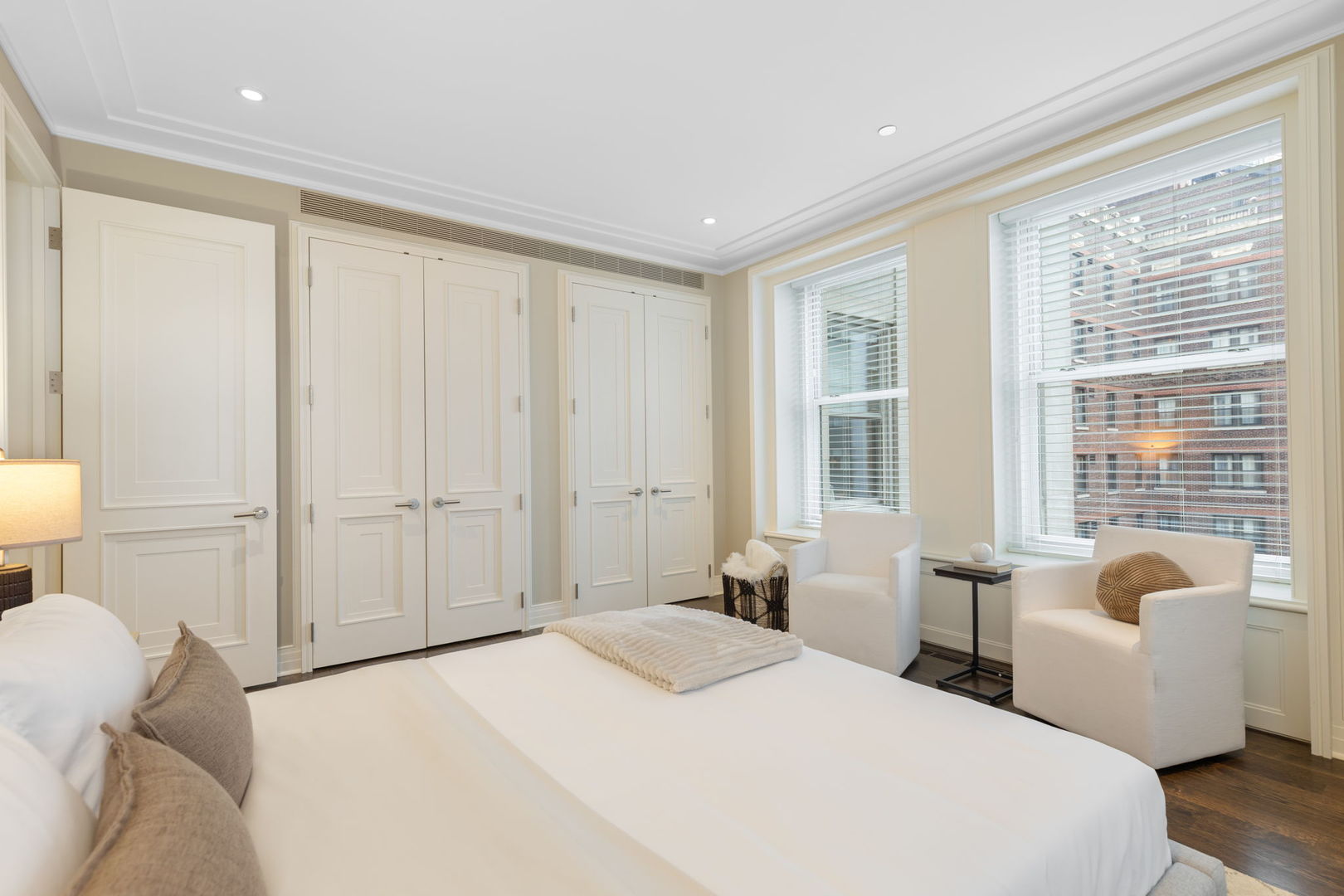 159 East Walton Place, Unit 9E Chicago, IL 60611 - Photo 26 of 32