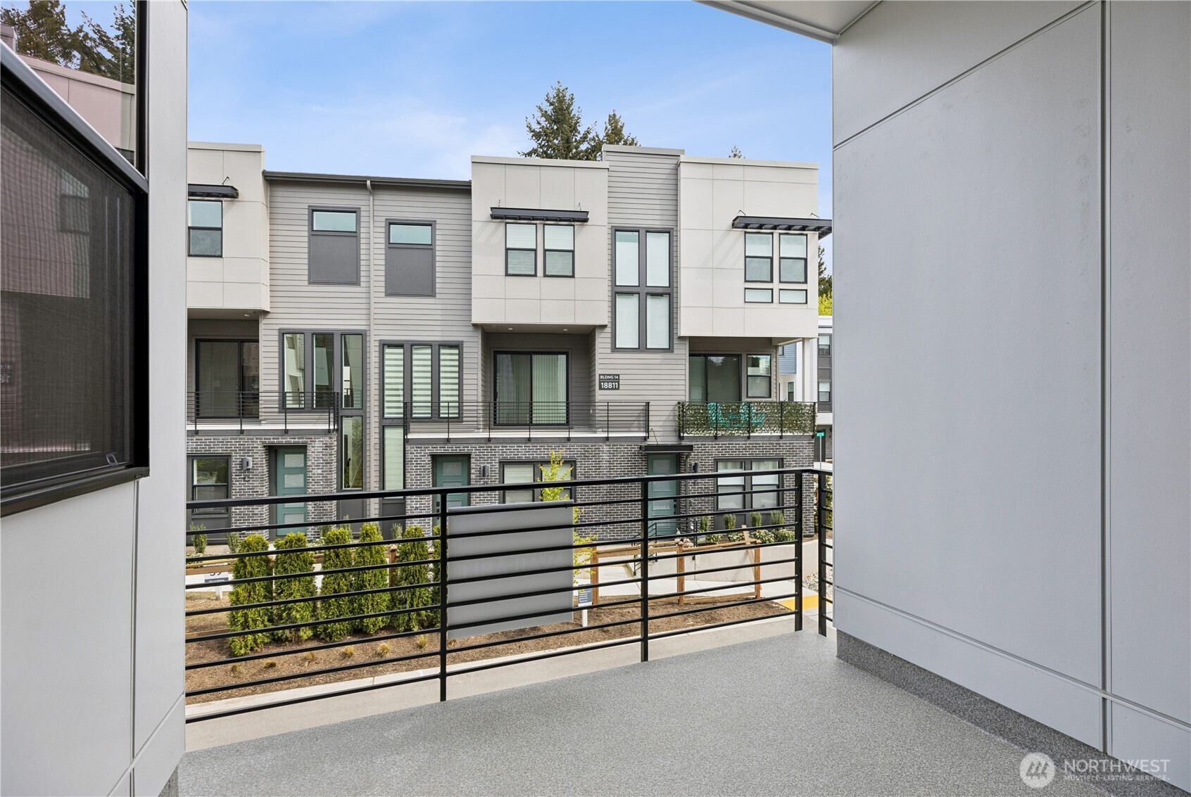 18809 99th Place Northeast, Unit B Bothell, WA 98011 - Photo 5 of 34
