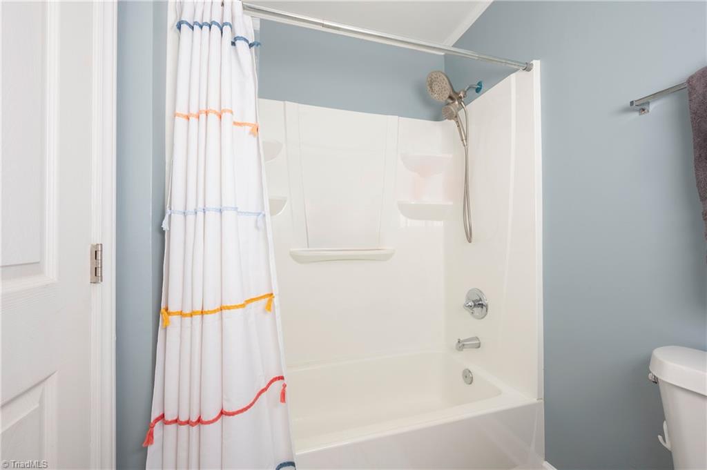 6404 Walnut Cove Road Walkertown, NC 27051 - Photo 31 of 44