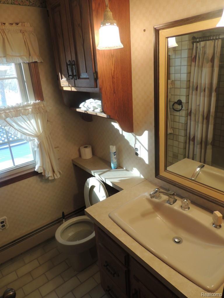 17606 Beech Daly Road Romulus, MI 48174 - Photo 63 of 81 DSCN3410.jpg