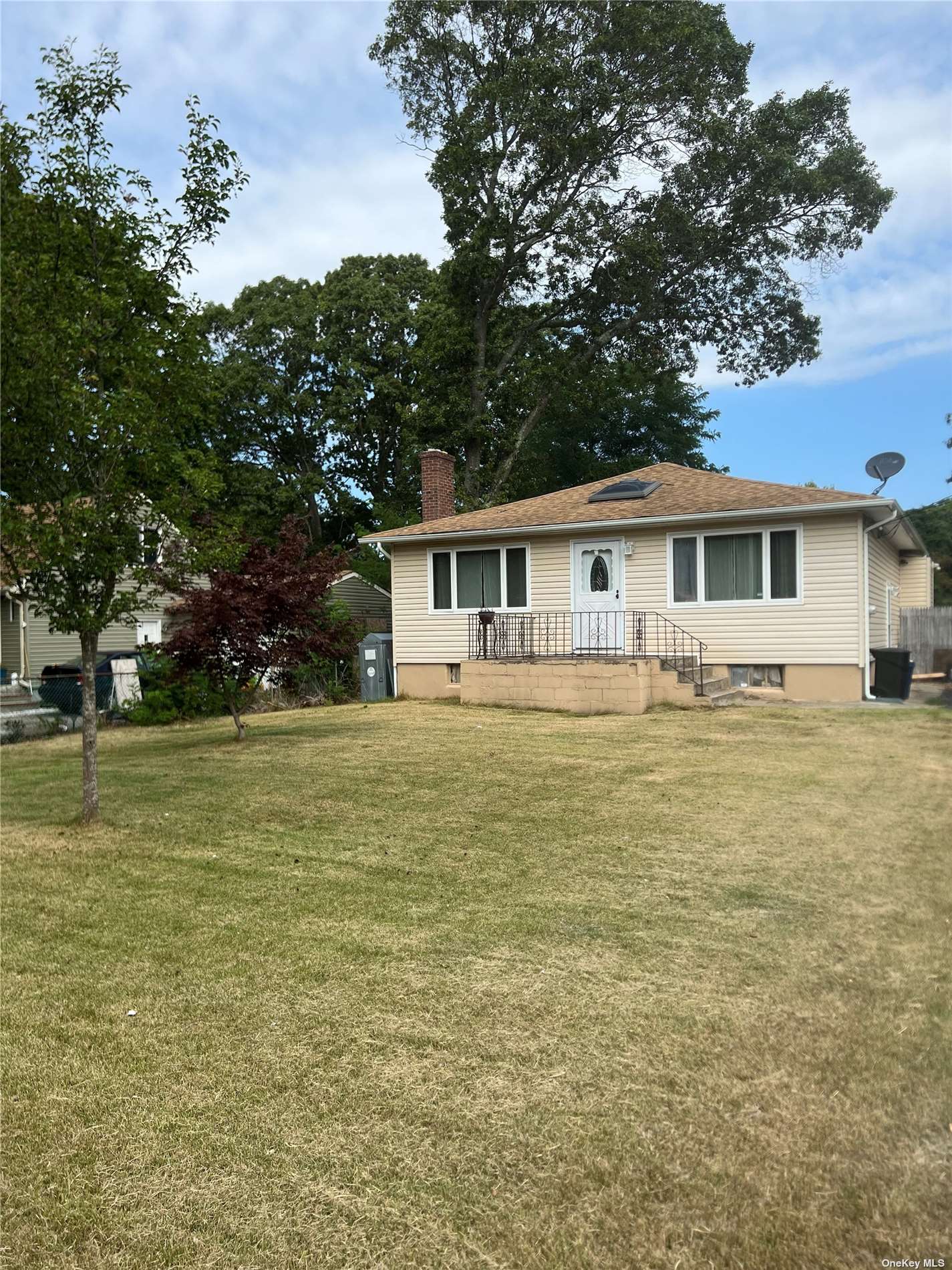 27 Ann Road Mastic Beach, NY 11951 - Photo 1 of 1 Gallery Image 1