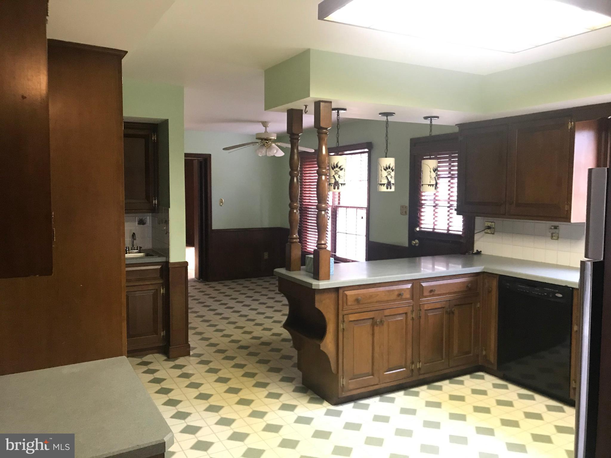 1280 Southgate Road West Chester, PA 19382 - Photo 8 of 45 Kiitchen