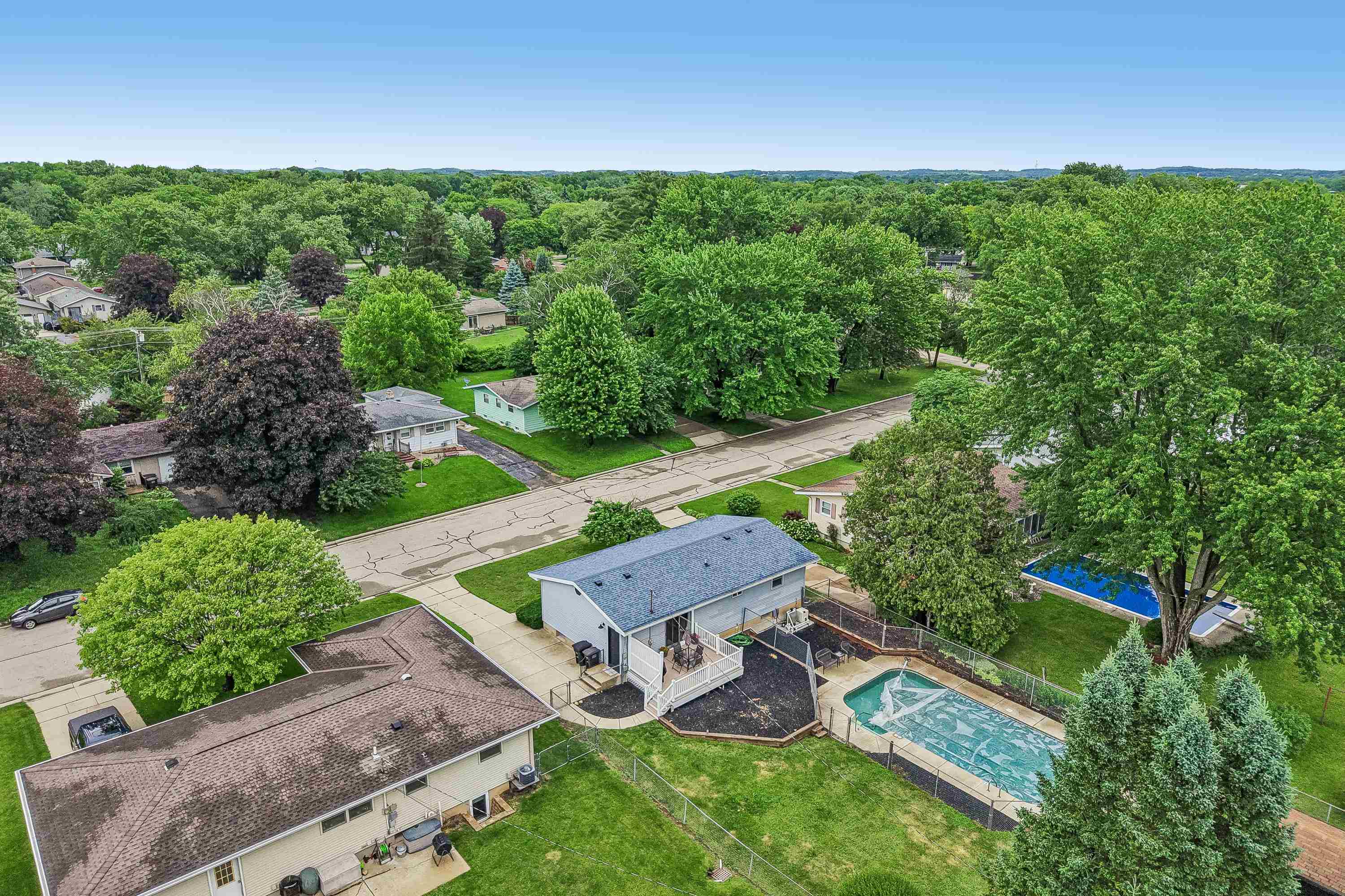 809 West Street Stoughton, WI 53589 - Photo 33 of 48
