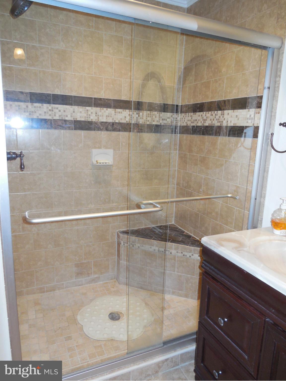 10530 Dublin Road Walkersville, MD 21793 - Photo 8 of 30 Large Shower