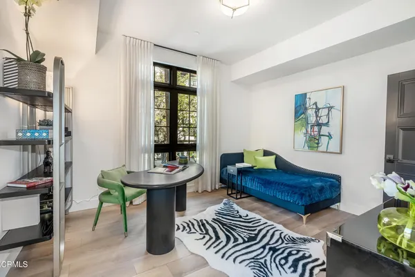 $1,250,000 | 139 South Oak Knoll Avenue, Unit 302, Pasadena, CA 91101